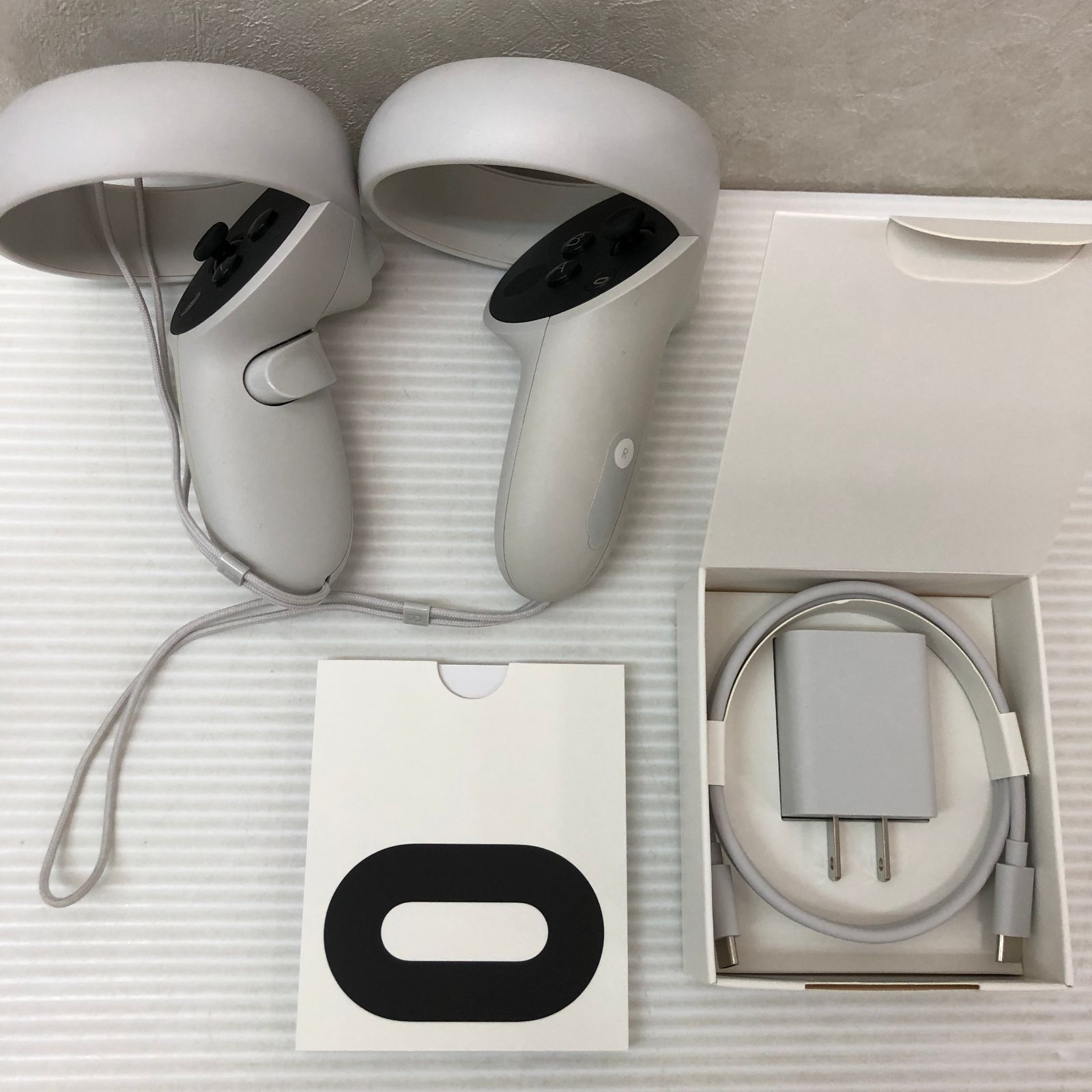  Quest 2 128GB VRヘッドセット 中古美品 Meta Quest 2 128GB OCULUS VRヘッドセット ※通電確認済み smavk094591