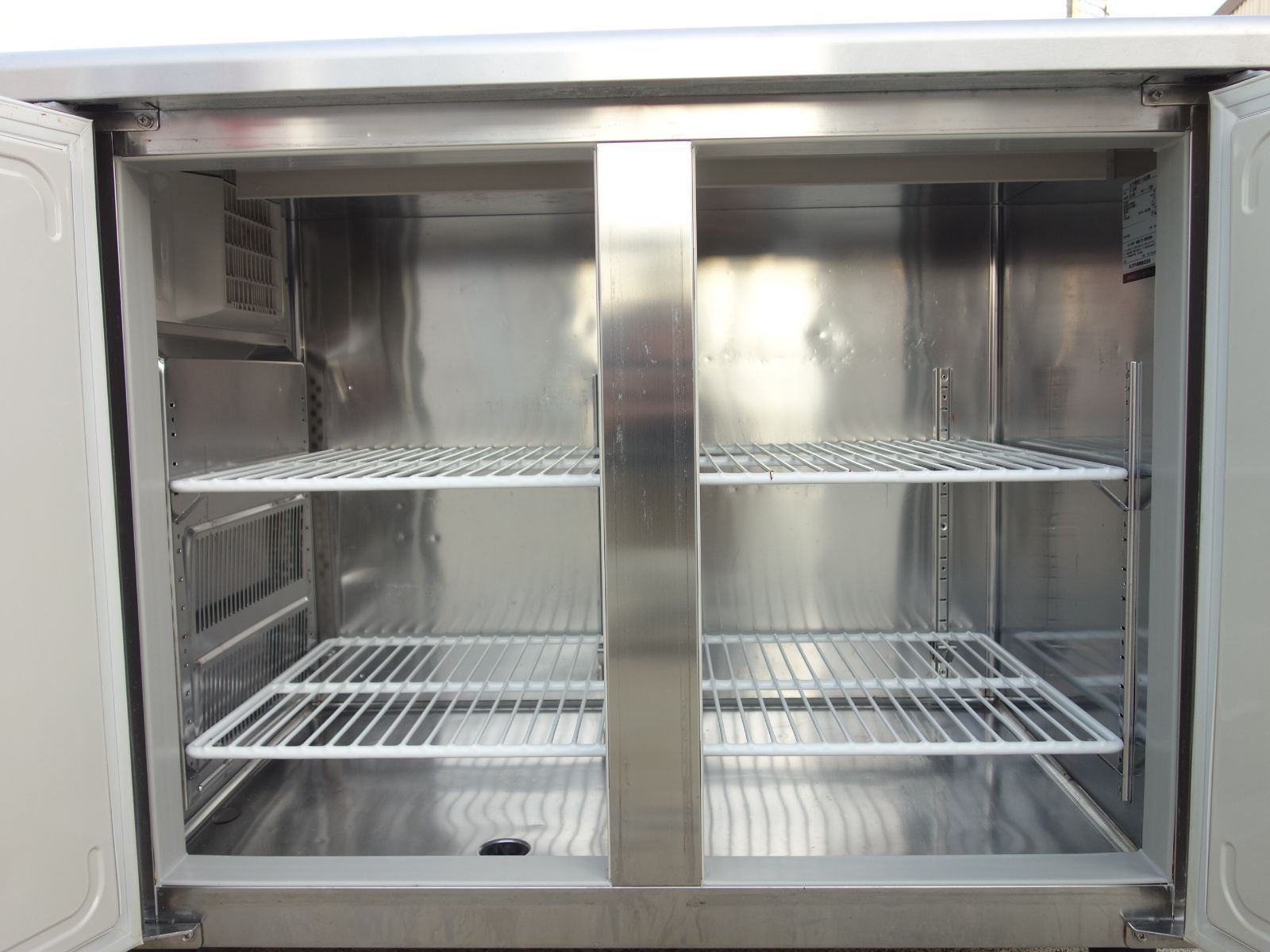 中古】M▽ホシザキ 業務用 台下冷蔵庫 コールドテーブル 240L 2面扉 幅