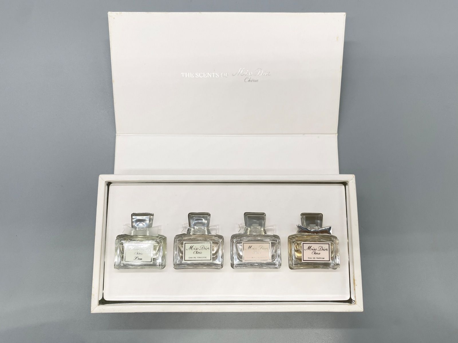 Diorミスディオール ミニ香水 4本セット - メルカリ