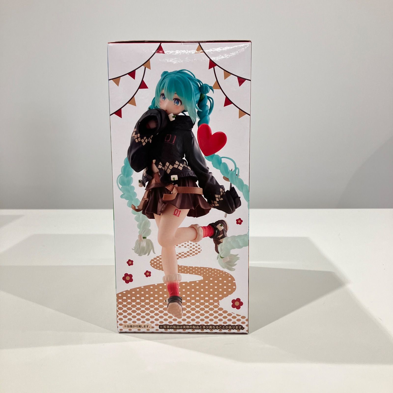 初音ミク Fashion フィギュア Outdoor 【送料無料】 - メルカリ