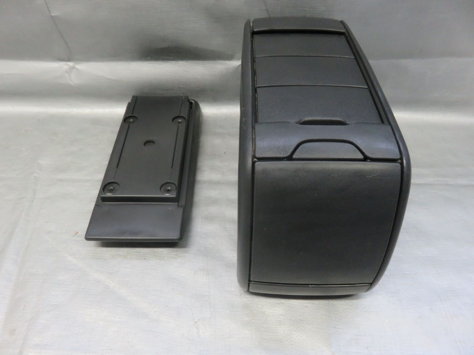 ☆STD9225/トヨタ ZGM10W ZGM11W アイシス プラタナ 純正 センター