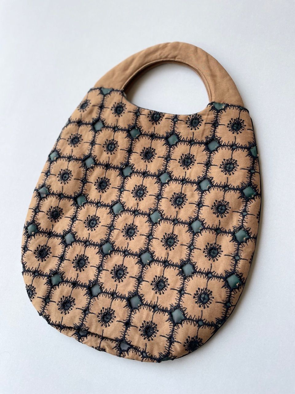 mina perhonen ミナペルホネン -anemone- egg bag エッグバッグ / 人気