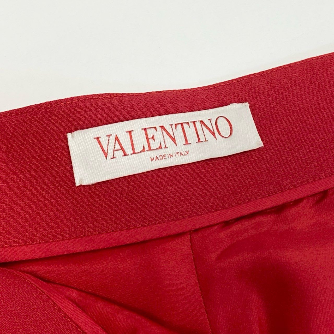 Ic2 VALENTINO ヴァレンティノ Vゴールドロゴ ショートパンツ ボトムス 