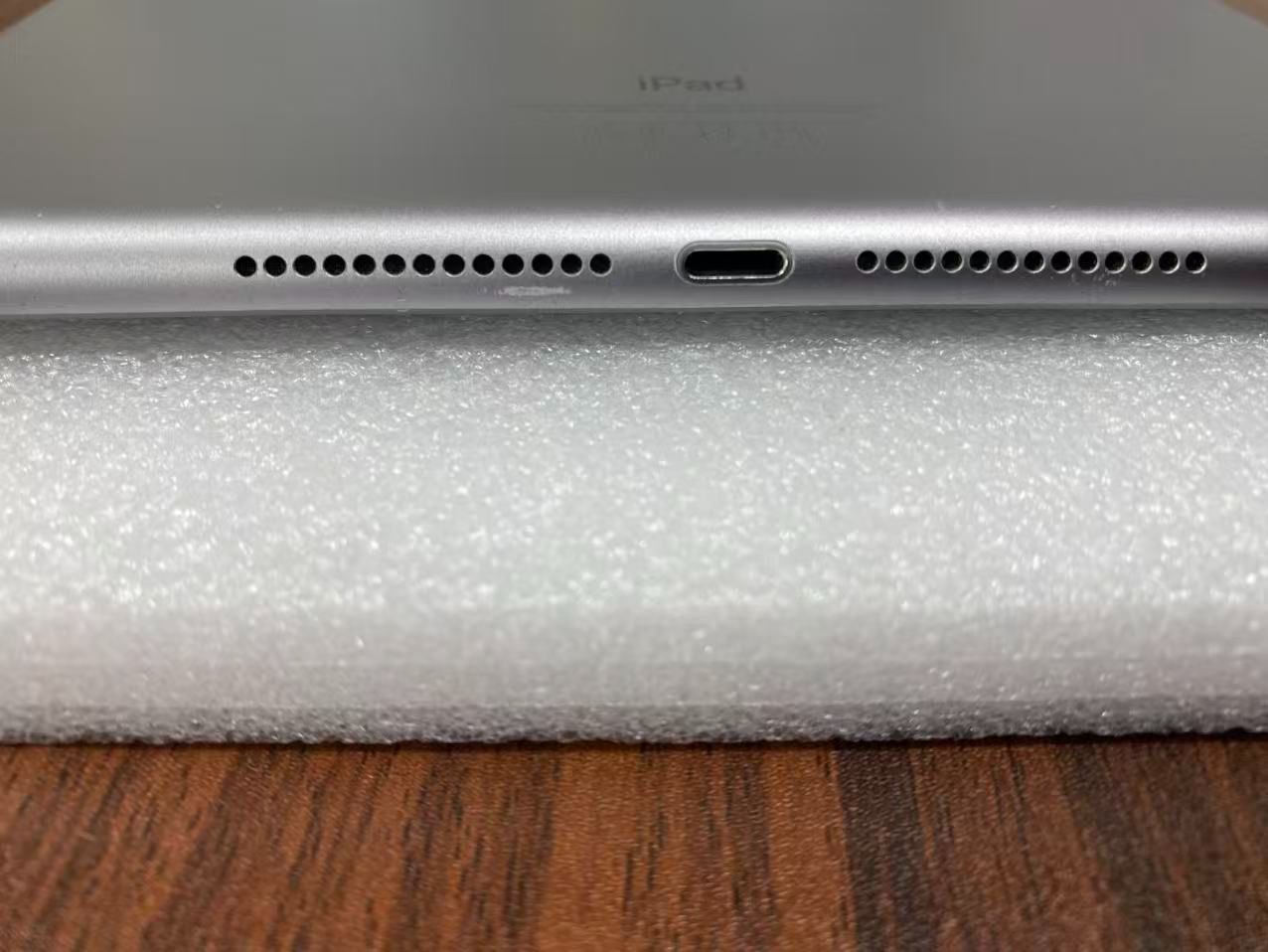 ジャンク】iPad 第6世代 128GB スペースグレイ - メルカリ