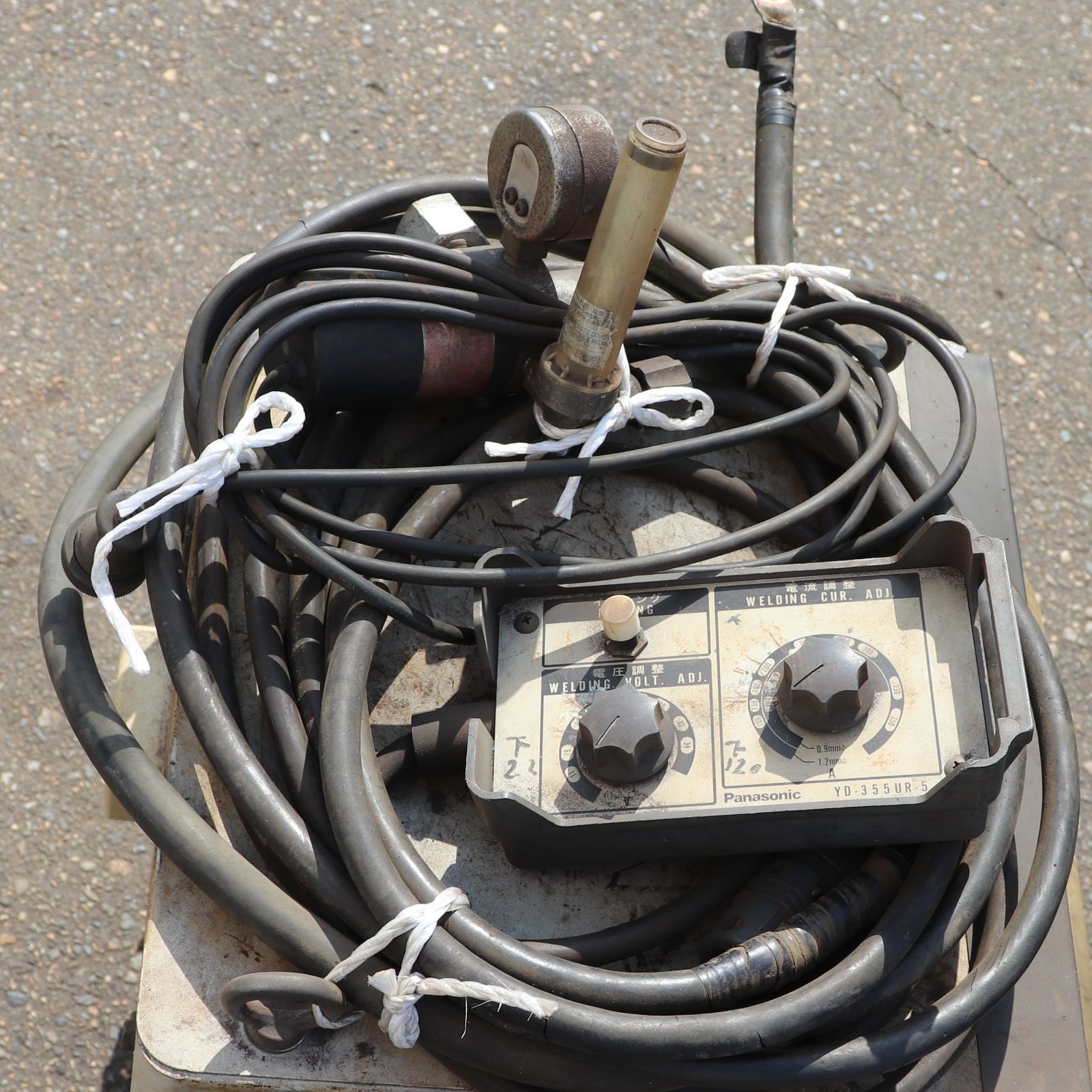 半自動溶接機 パナオート K350 YD-355K-5 CO2 送給装置 200V 350A 