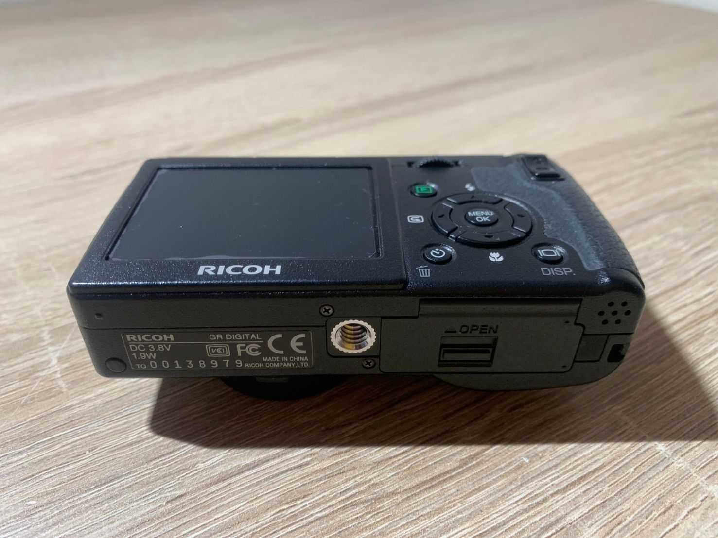 8683 RICOH GR DIGITAL ブラック デジカメ ジャンク品 - メルカリ