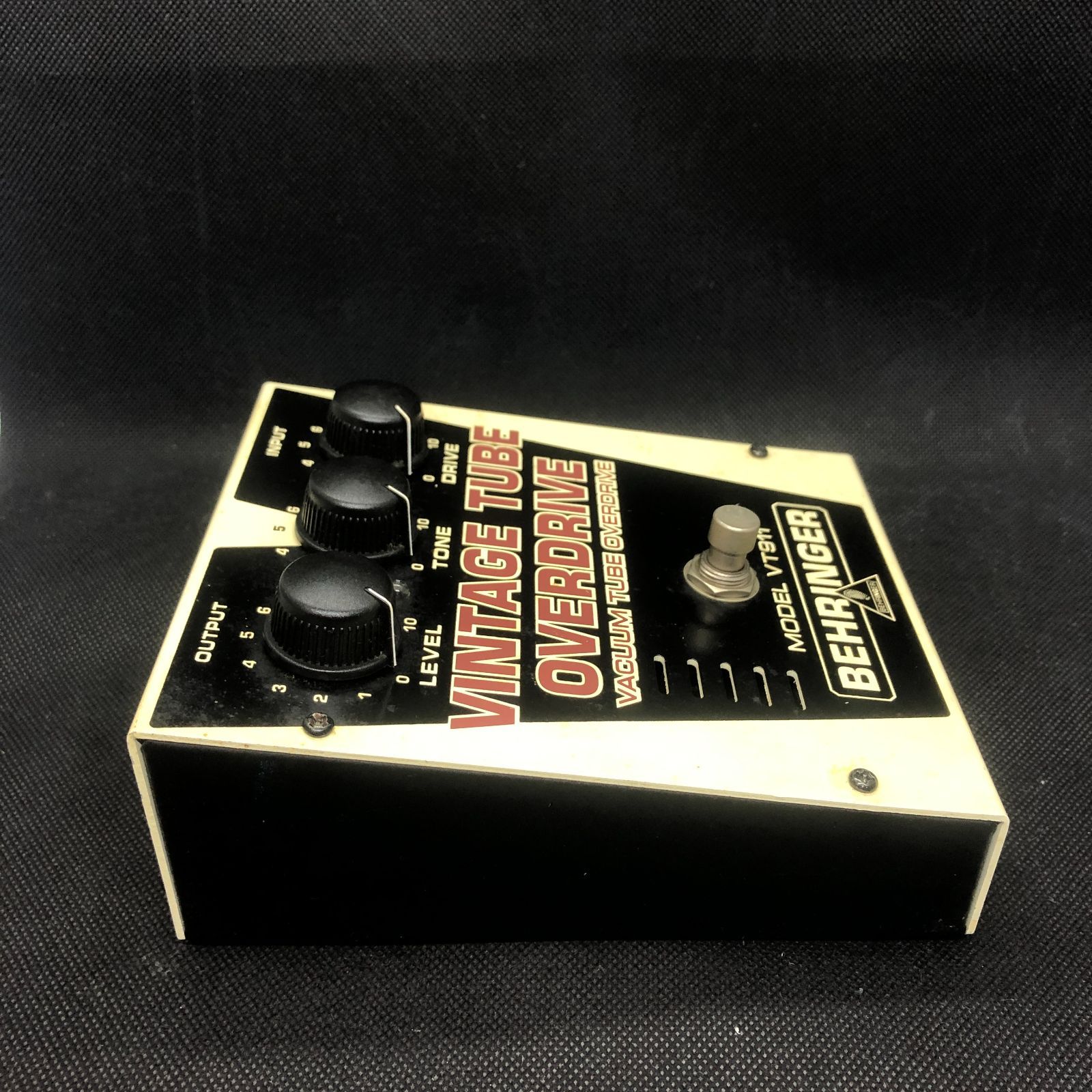 BEHRINGER VT911 Vintage tube overdrive AA21E230304 f146 - メルカリ