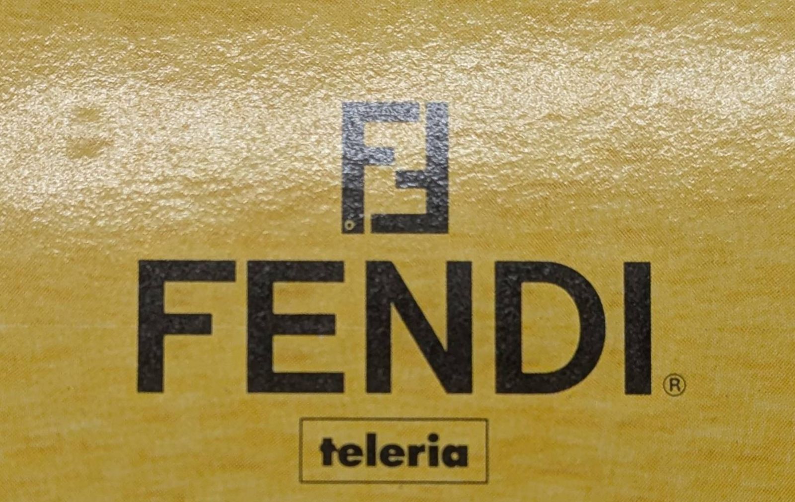 未使用】FENDI フェンディ 毛布 ブランケット ズッカ柄 花柄 箱付き