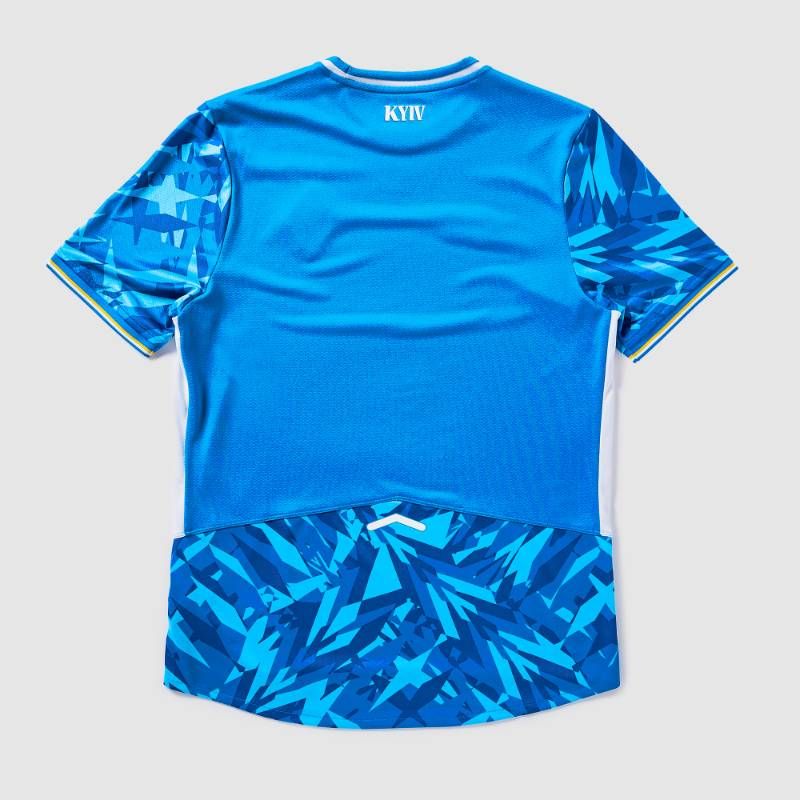 送料無料・匿名配送】New Balance ニューバランス ディナモ・キーウ 25