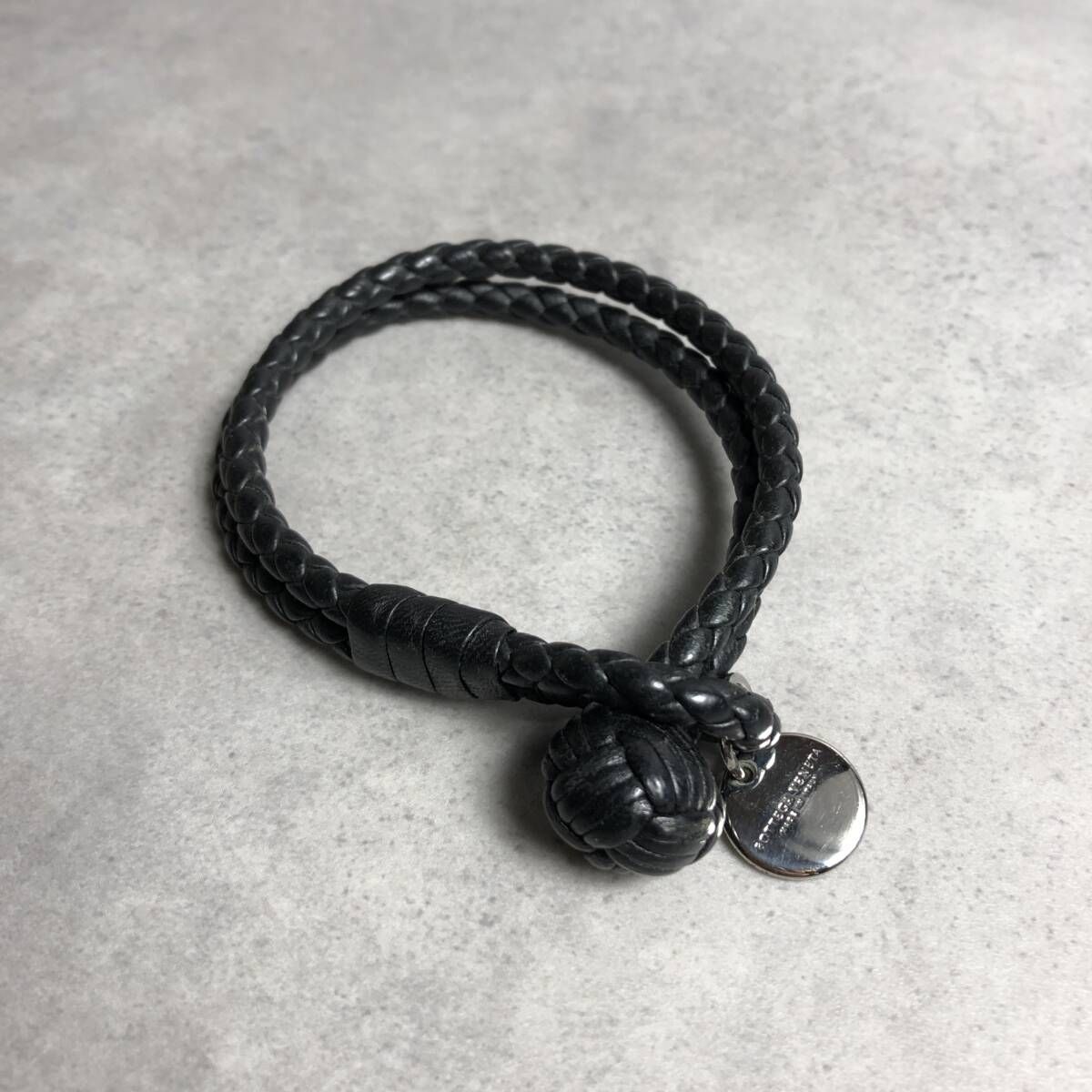 PQ177◇BOTTEGA VENETA : イントレチャート レザーブレスレット◇黒