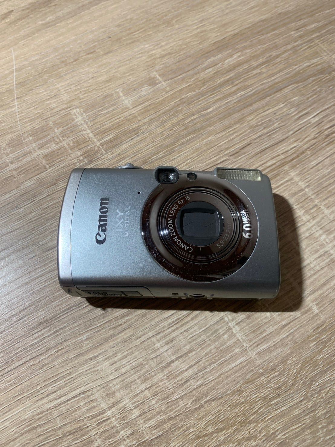 8708 Canon IXY DIGITAL 800 IS シルバー デジカメ ジャンク品 - メルカリ