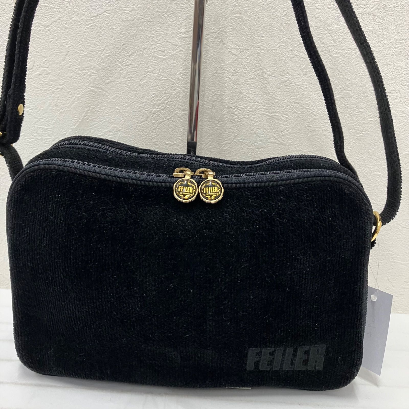 294 FEILER フェイラー ショルダーバッグ 斜めがけ 紐調節可能 無地