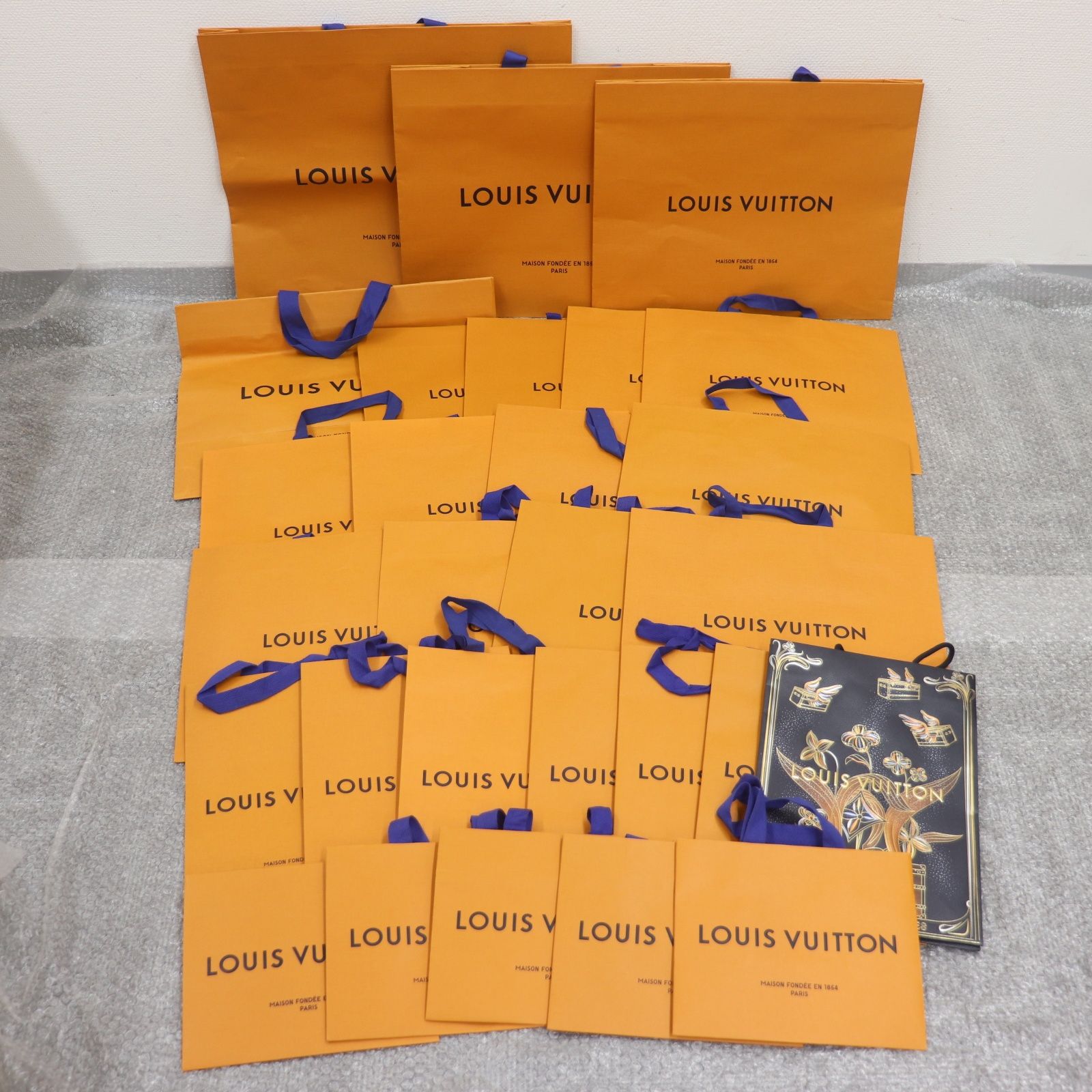 ルイヴィトン 箱　色々な箱　空箱です IT2K61J7RWNM LOUIS VUITTON ルイヴィトン BOX 空き箱 ショッパー 純正