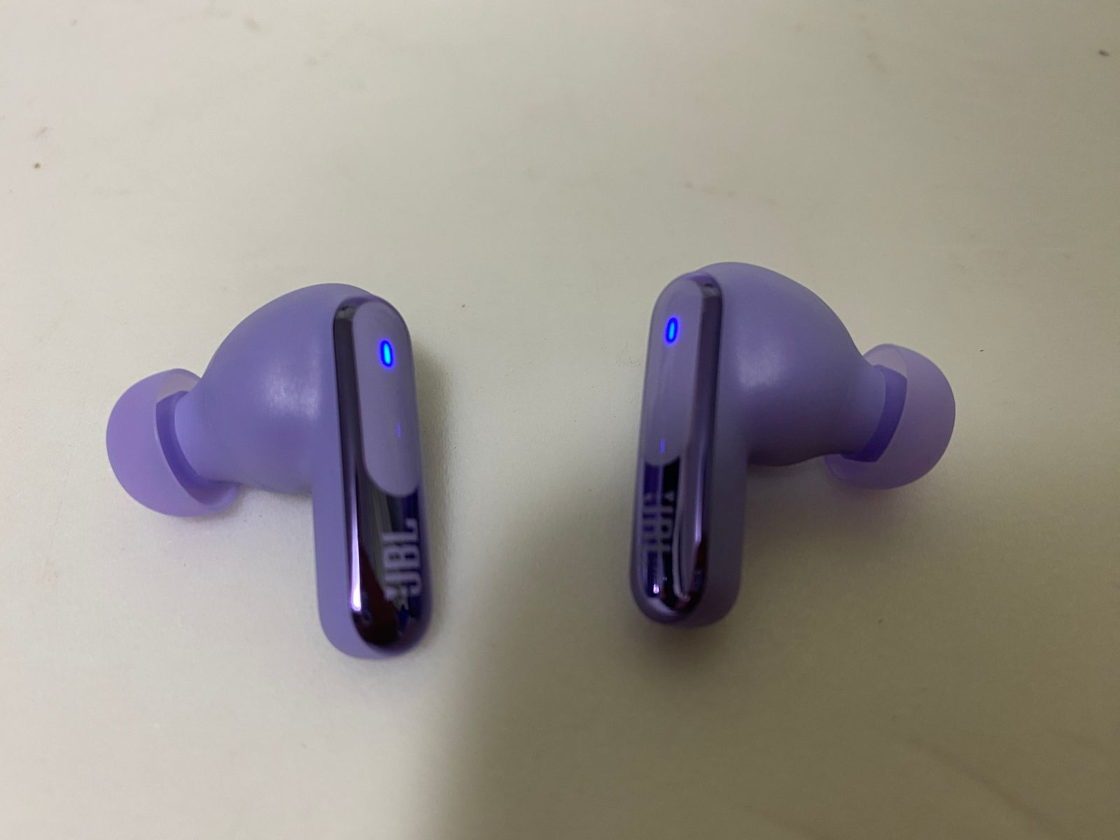 ◯ ジェイビーエル JBL ワイヤレスイヤホン LIVE BEAM 3 パープル