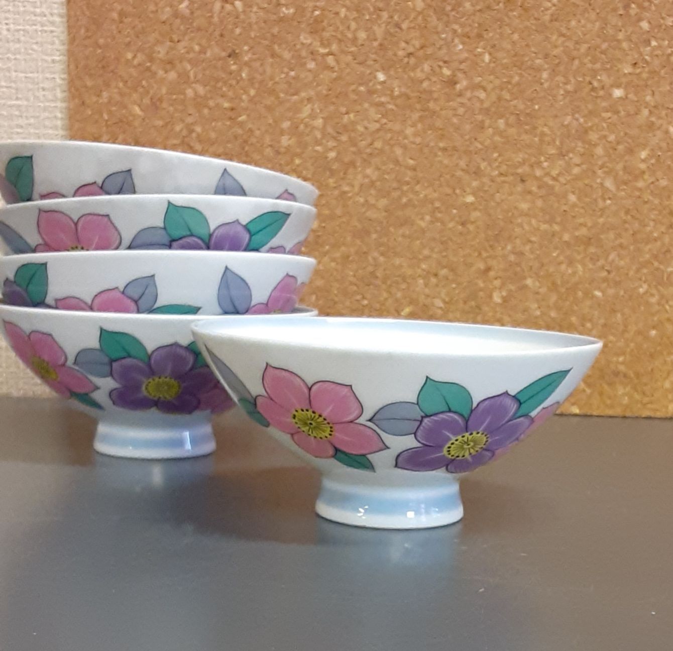 昭和レトロ美濃焼 花柄飯椀五個セット ご飯茶碗 - メルカリ