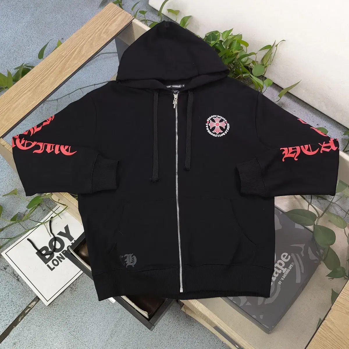CHROME CHROME HAEATS クロムハーツ フードTシャツ HEARTS(クロム 
