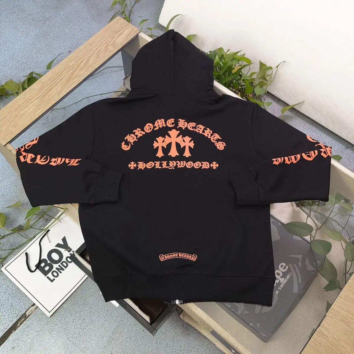 CHROME HEARTS クロムハーツ オレンジ 十字ロゴ フーディー ジップ 