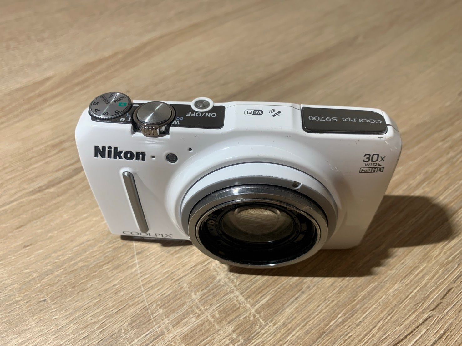 8705 Nikon COOLPIX S9700 ホワイト デジカメ ジャンク品 - メルカリ