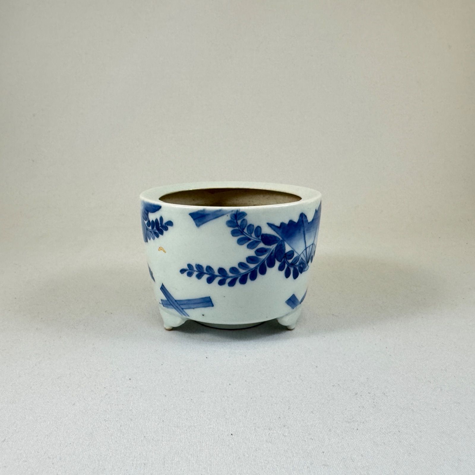 古伊万里◇染付扇に藤花文三足香炉◇藍柿右衛門◇藍九谷◇江戸時代