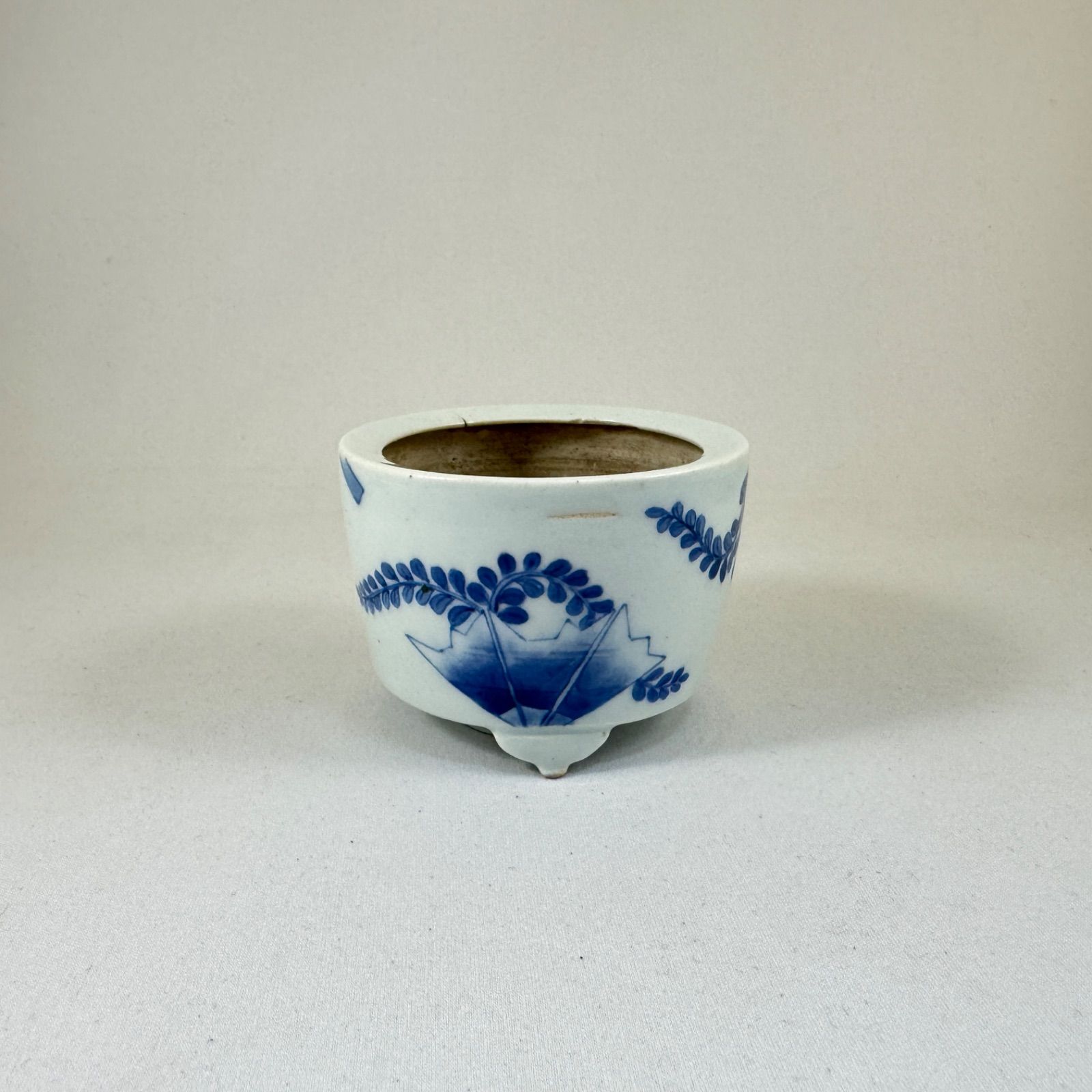 古伊万里◇染付扇に藤花文三足香炉◇藍柿右衛門◇藍九谷◇江戸時代