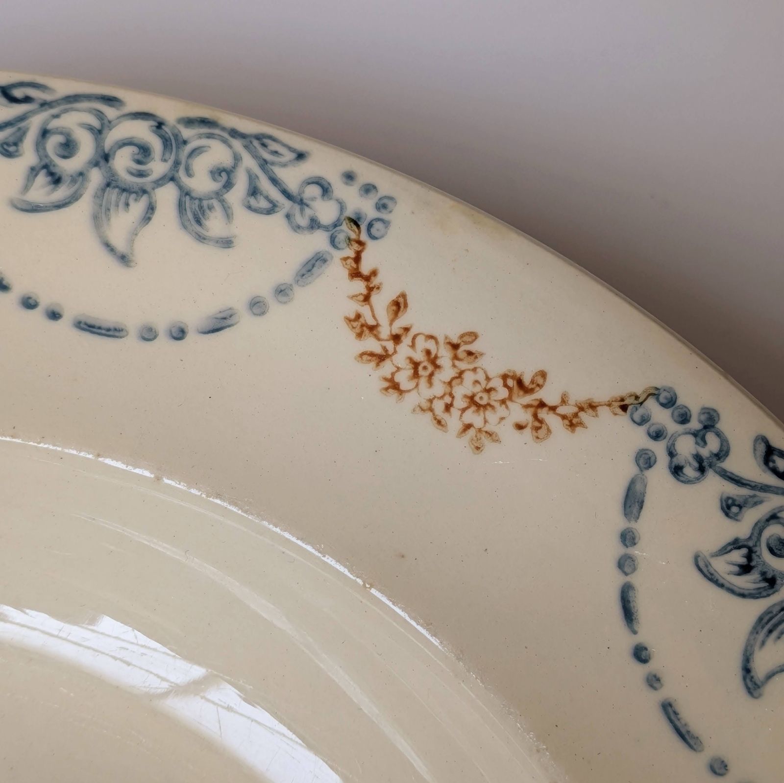 フランスアンティーク 深皿 スーププレート ロンウィ Longwy Toul A