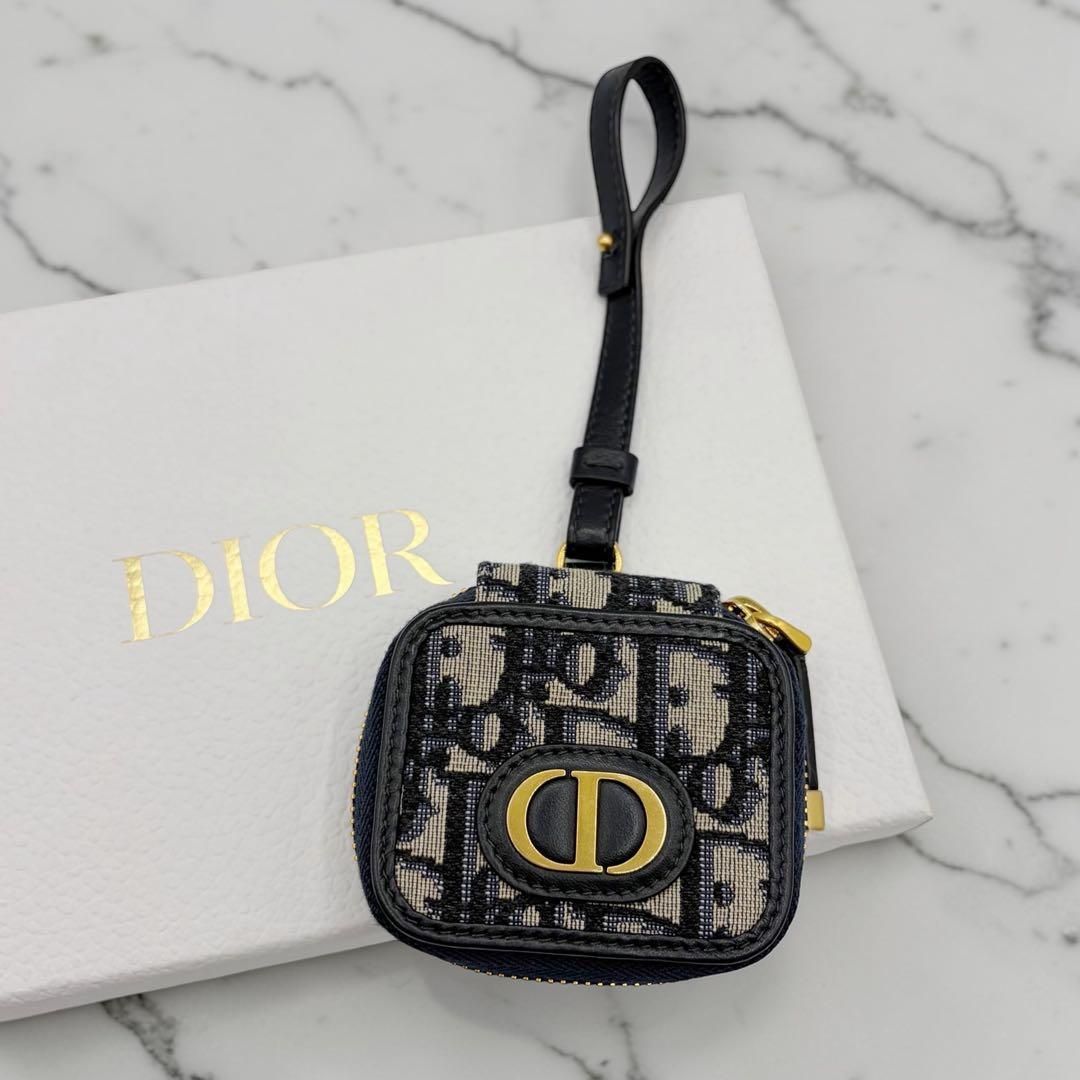 ⭐️ほぼ未使用⭐️ ディオール 30モンテーニュ オブリーク イヤホン