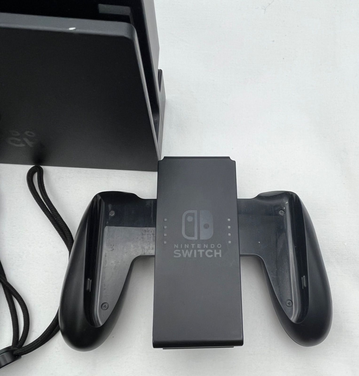 ▽ニンテンドウ Nintendo Switch ブルー＆レッド 動作確認〇 2020年製