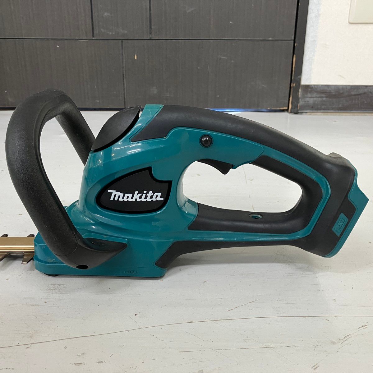 ЗЗMAKITA マキタ 18v 460mm 充電式生垣バリカン ※バッテリー、充電器