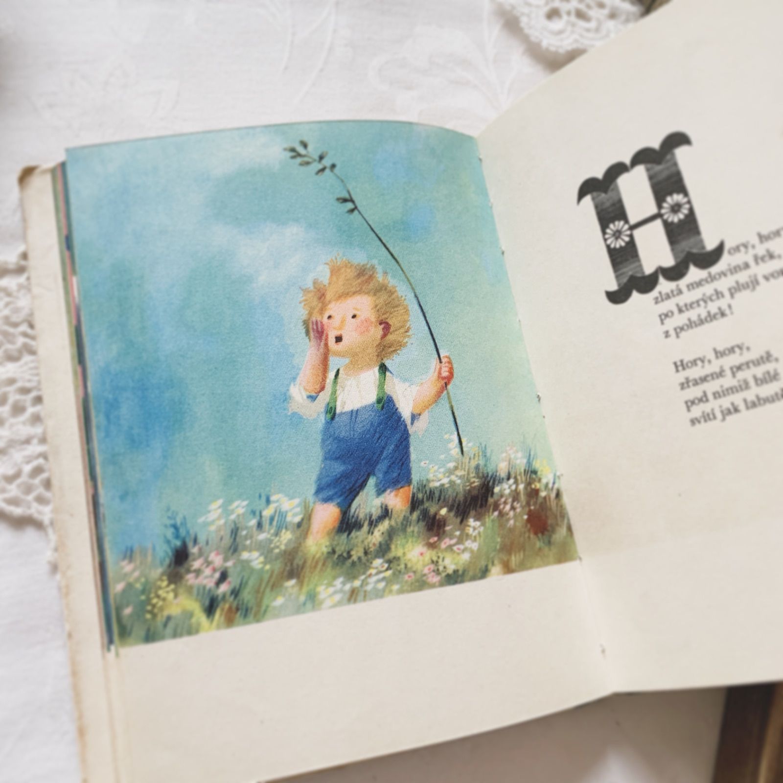 【希少】1957年　初版　SNDK イジー・トゥルンカ　チェコの絵本　洋書　古書 希少】1957年 初版 SNDK イジー・トゥルンカ チェコの絵本 洋書 古書