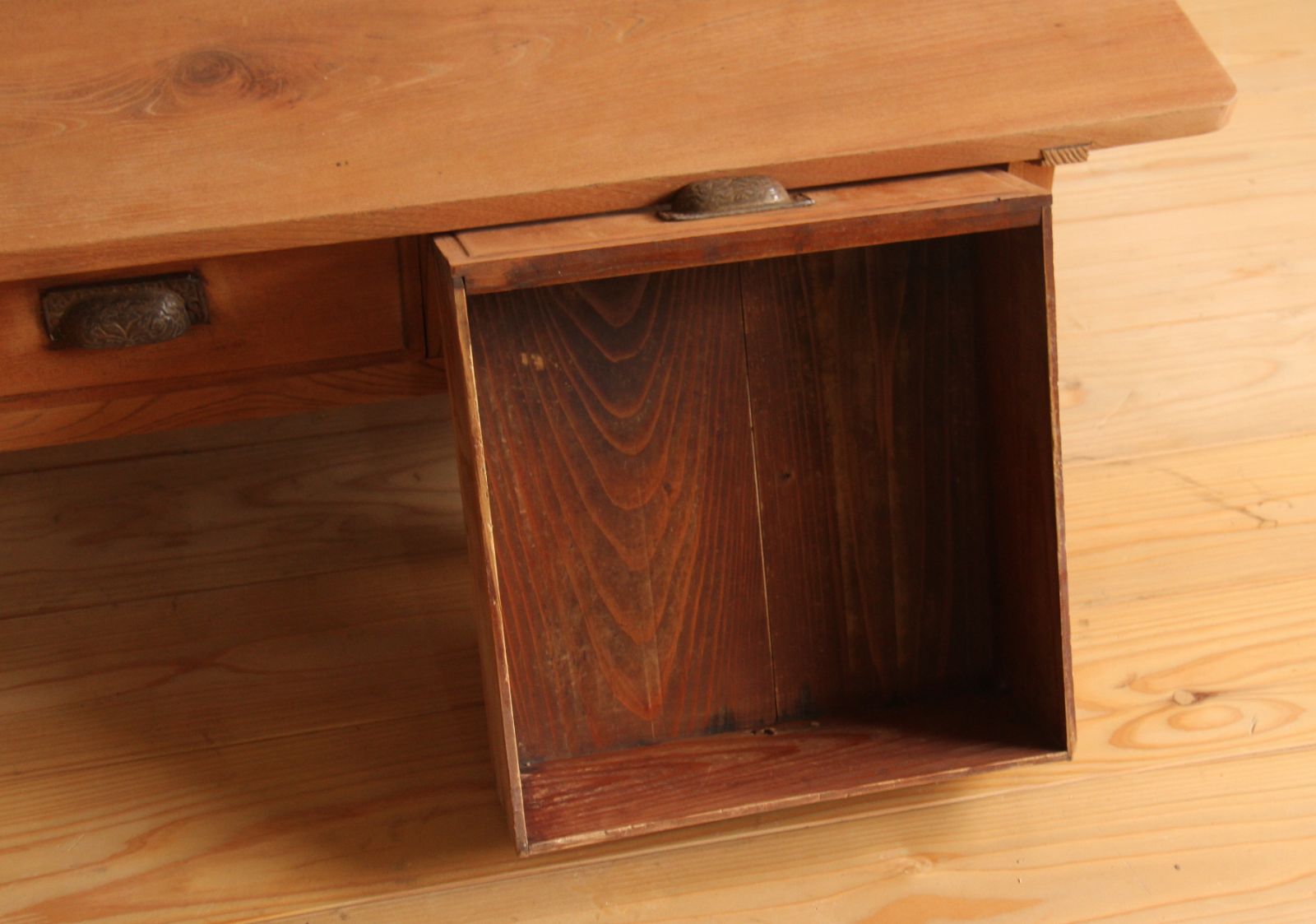 センターテーブル コーヒーテーブル 無垢材 木製 剥離家具 古道具 古