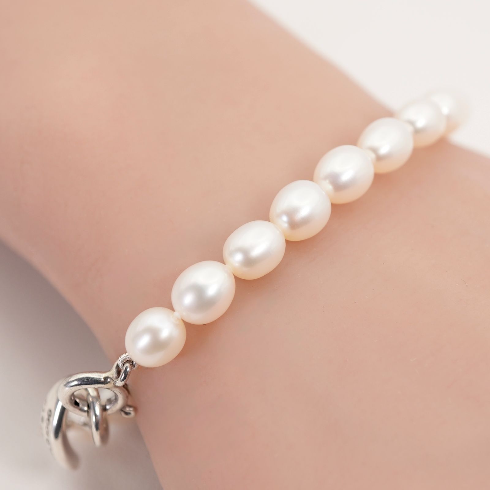 希少ティファニー パールフィギュアエイトインフィニティブレスレット