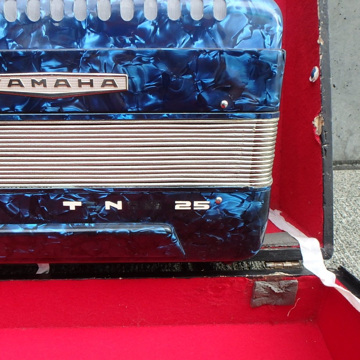 No23 発送限定 YAMAHA ヤマハ アコーディオン テナー 25鍵盤 学校備品