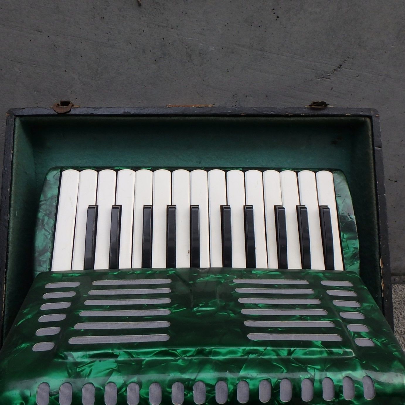 No25 発送限定 YAMAHA ヤマハ アコーディオン アルト 25鍵盤 学校備品