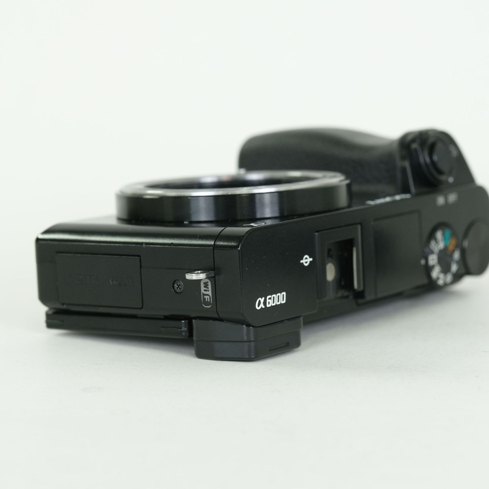 良品 | シャッター数4,571回] SONY α6000（ILCE-6000） [ボディ