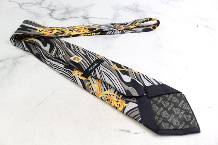 ヴェルサーチ ブランドネクタイ メデューサ柄 総柄 マーブル柄 シルク