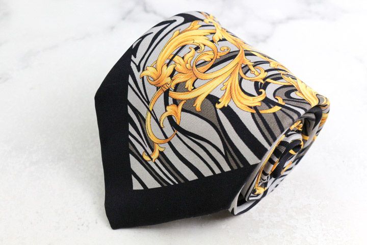 ヴェルサーチ ブランドネクタイ メデューサ柄 総柄 マーブル柄 シルク