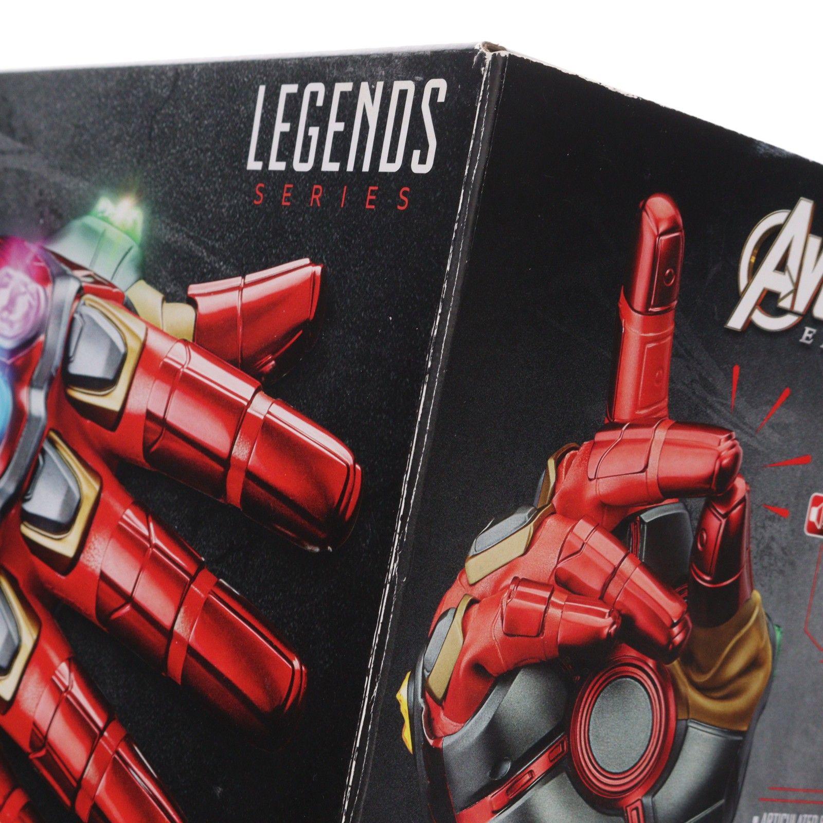 マーベルレジェンズ アベンジャーズ エンドゲーム ガントレット フィギュア アベンジャーズ／エンドゲーム』ナノ・ガントレットが1/1スケールで
