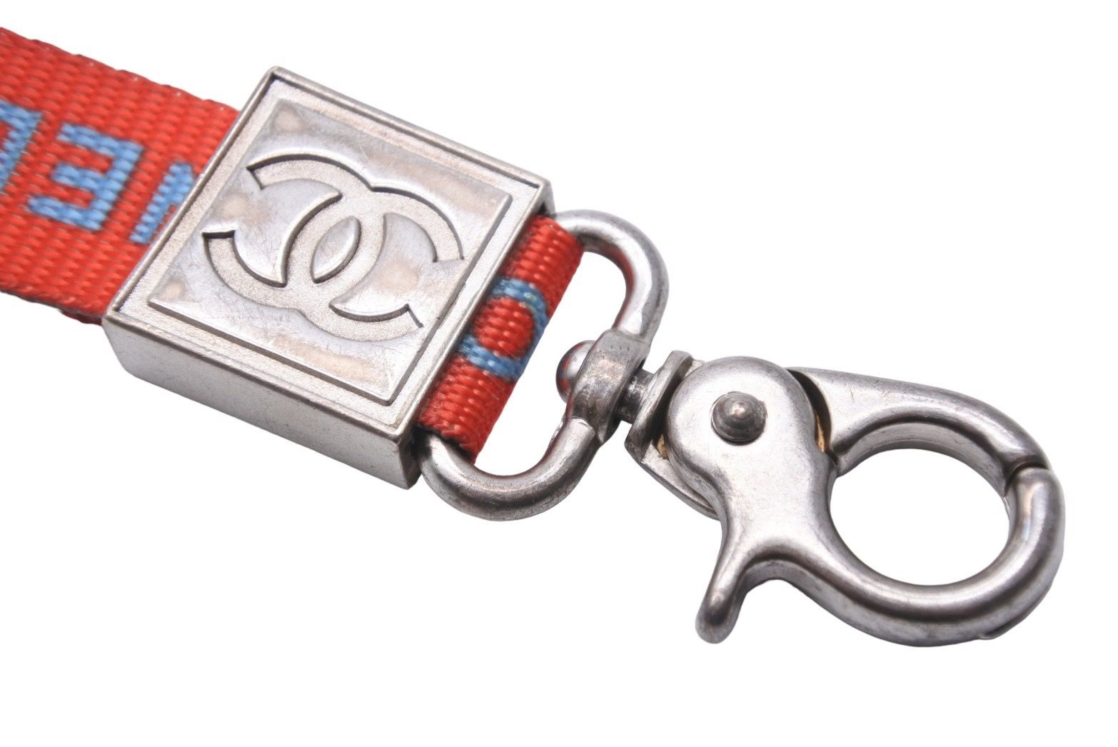 CHANEL シャネル スポーツライン ネックストラップ A19162 02S