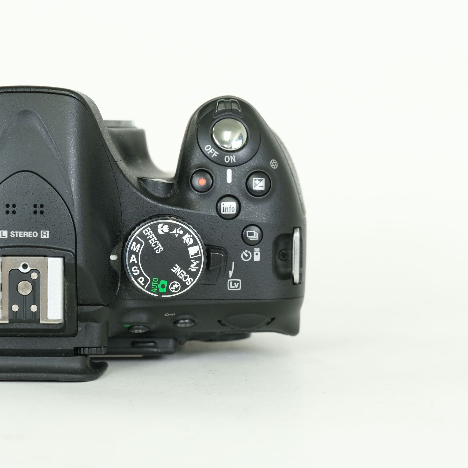 ニコン Nikon D5200 ボディ Fマウント デジタルカメラ デジタル一眼