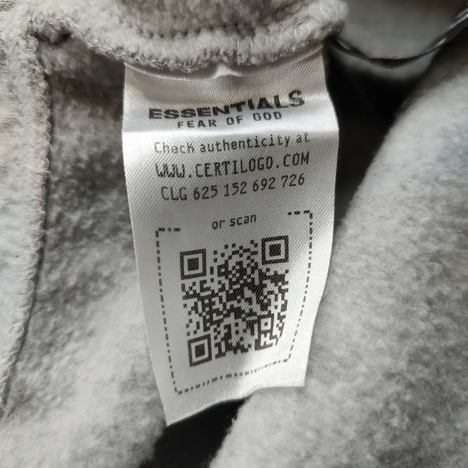 FOG ESSENTIALS フォグエッセンシャルズ ラバーロゴ スウェット 