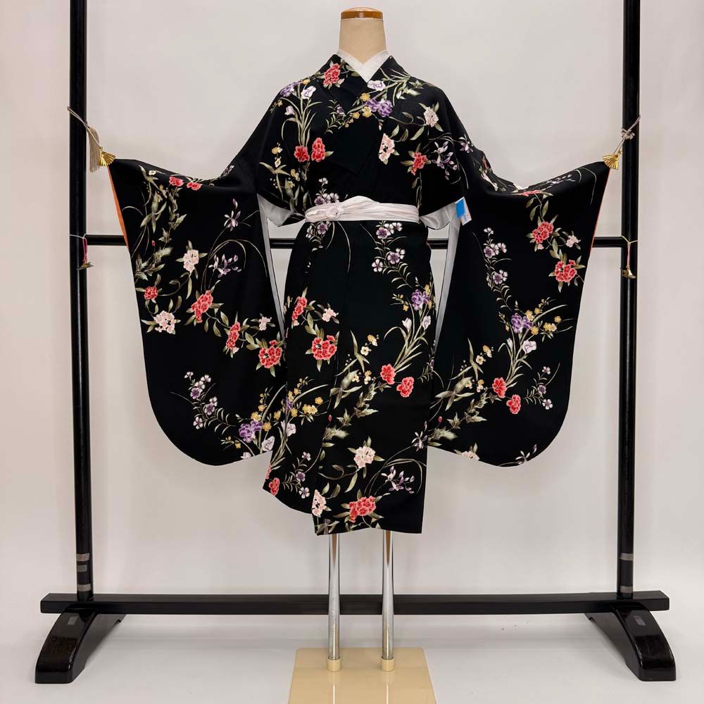 二尺袖 単品 卒業式着物 黒 裄68cm Lサイズ  袴用着物 化繊 中古 5302 二尺袖 単品 卒業式着物 黒 裄68cm Lサイズ 袴用着物 化繊 5302 【公式