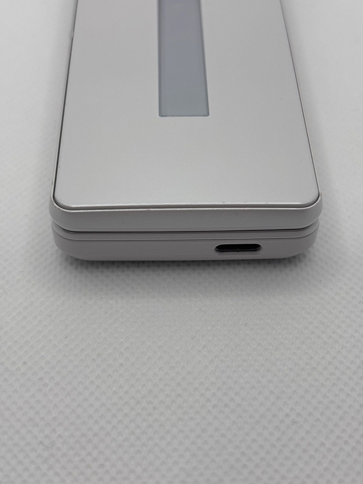 SoftBank AQUOSケータイ4 A205SH ホワイト - メルカリ