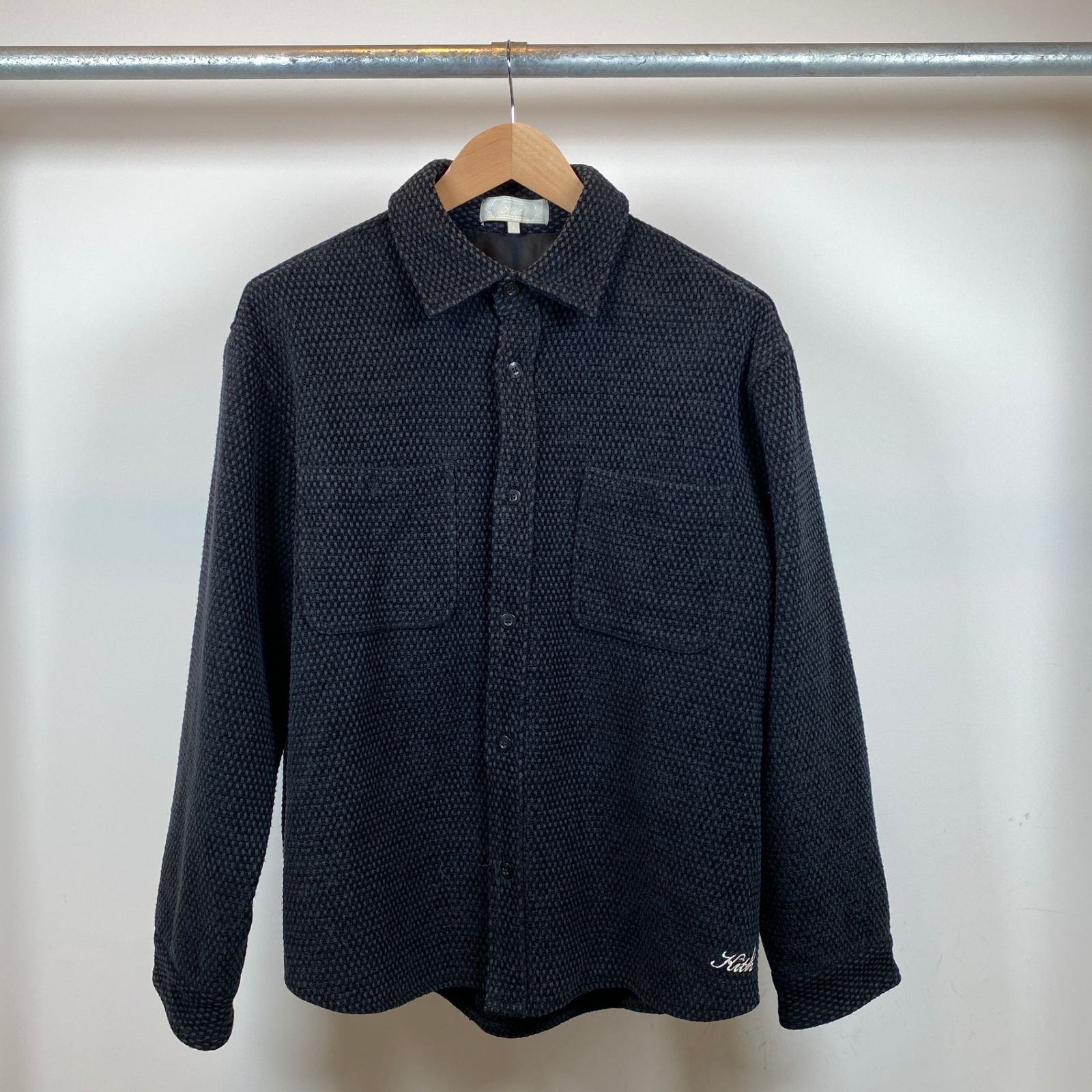 KITH 黒 長袖シャツ KITH 長袖シャツ メンズ L 黒系中古 - メルカリ