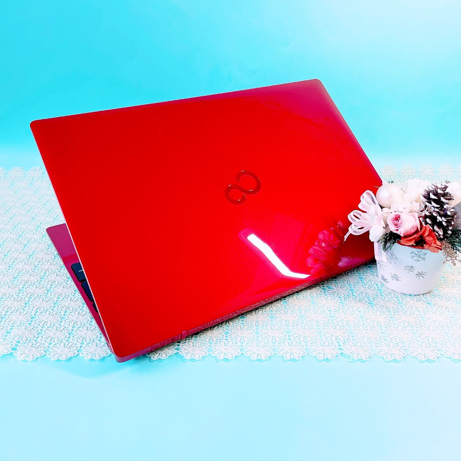 初期設定済みですぐ使える❣️おしゃれ艶々レッド✨️薄型ノート