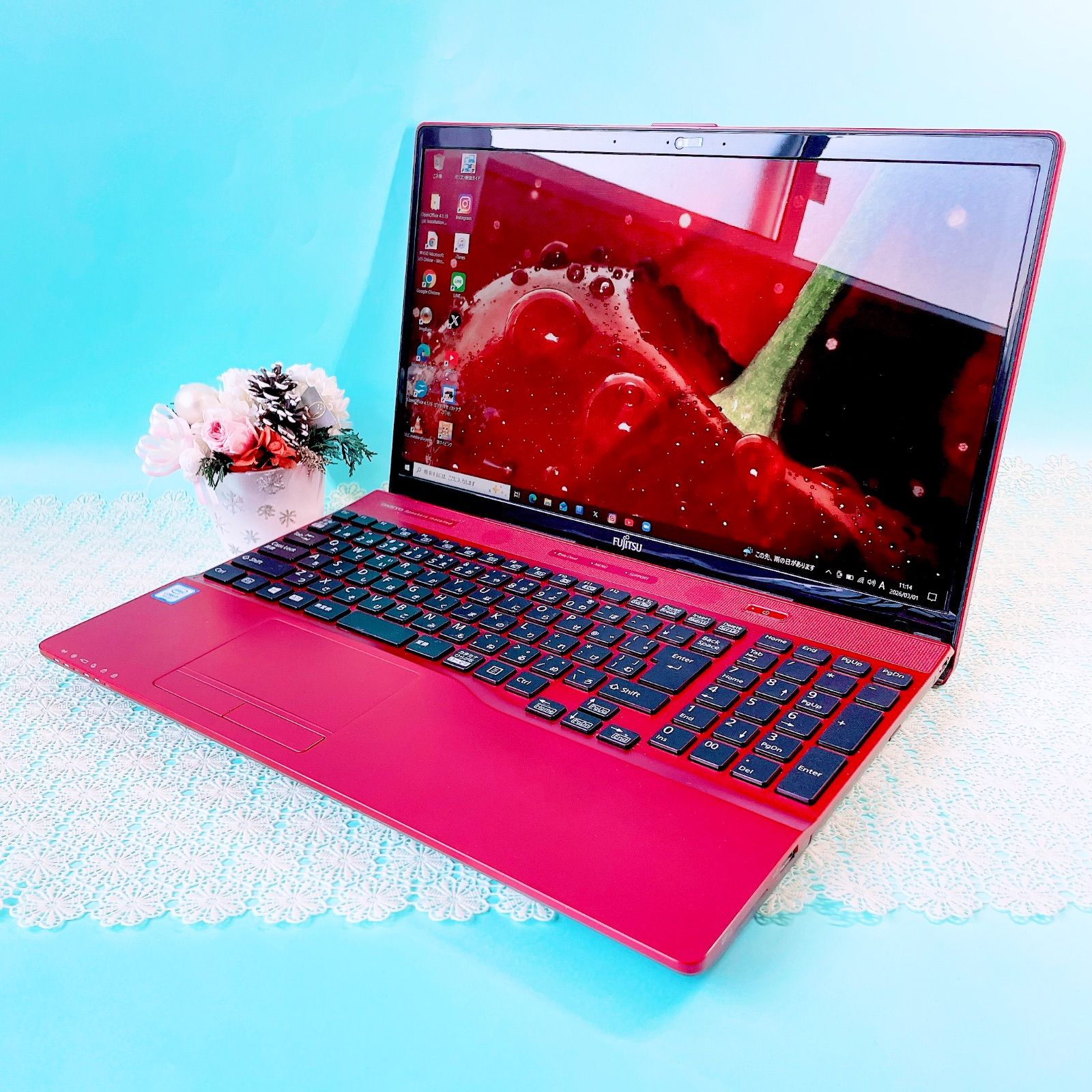 初期設定済みですぐ使える❣️おしゃれレッド✨️薄型ノートパソコン