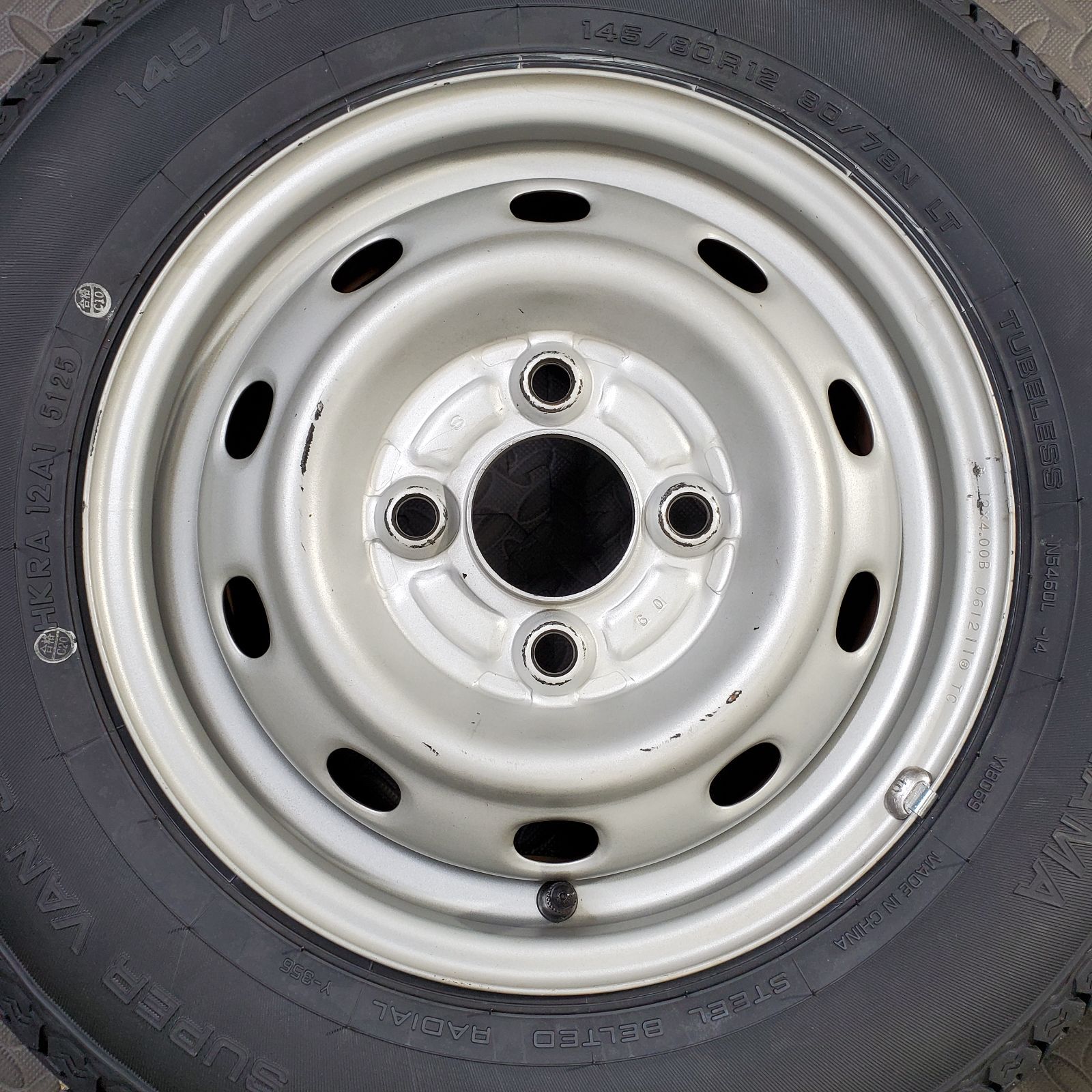 25年製 新品タイヤ 145/80R12 80/78N LT ヨコハマ スーパーバン356(夏