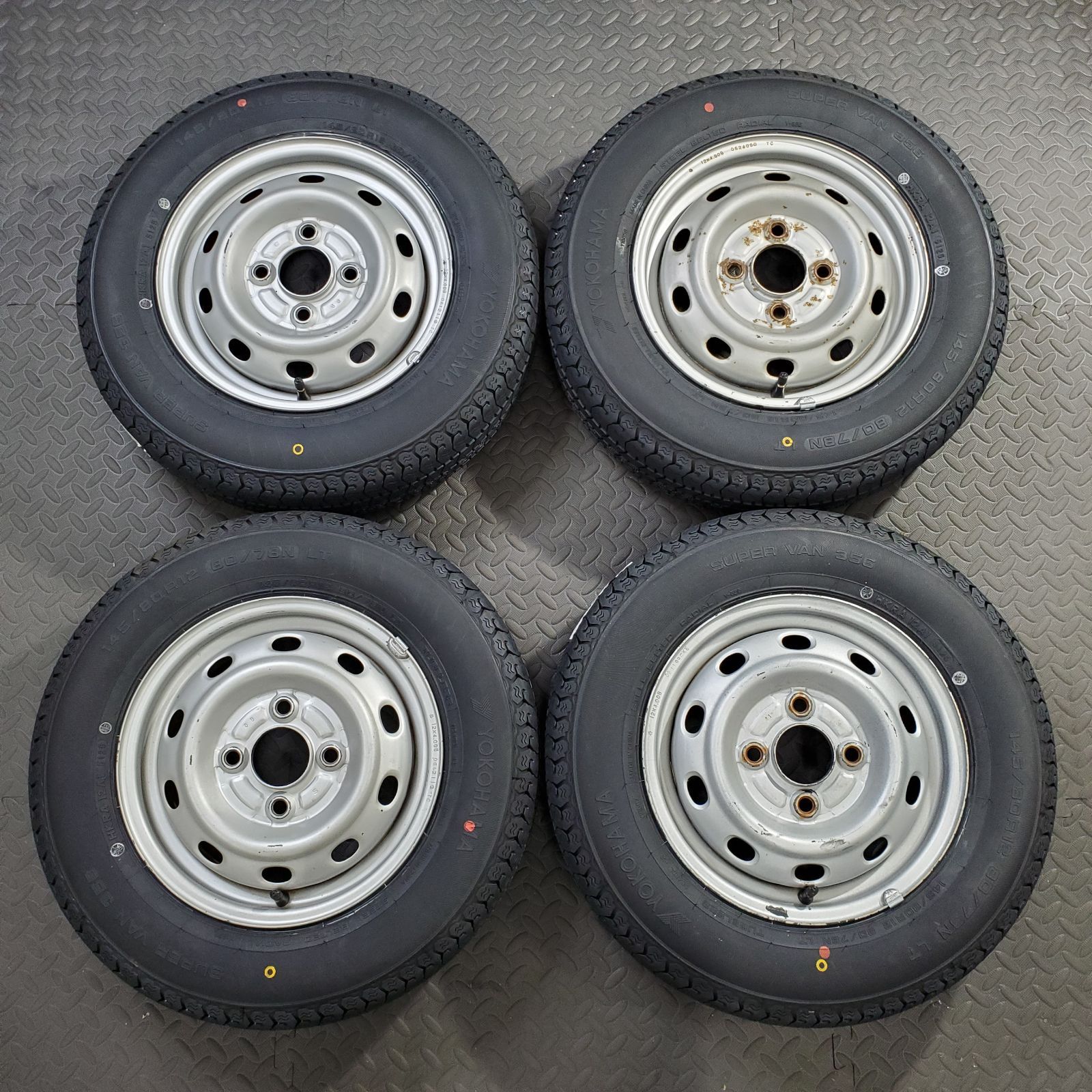 25年製 新品タイヤ 145/80R12 80/78N LT ヨコハマ スーパーバン356(夏
