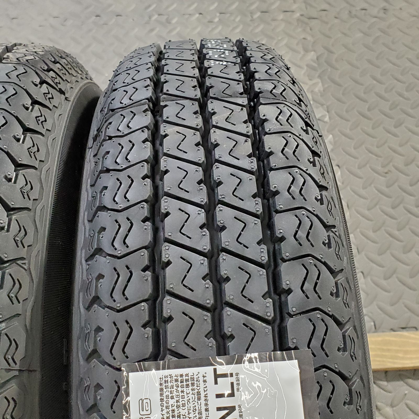 サンバー純正ホイール 145/80R12 25年BS W300 タイヤほぼ新品 【公式通販】