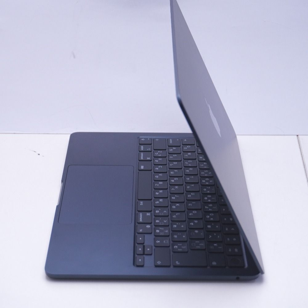 Apple M2 MacBook Air 13.6インチ（2022) (M2/8GB/256GB/バッテリー