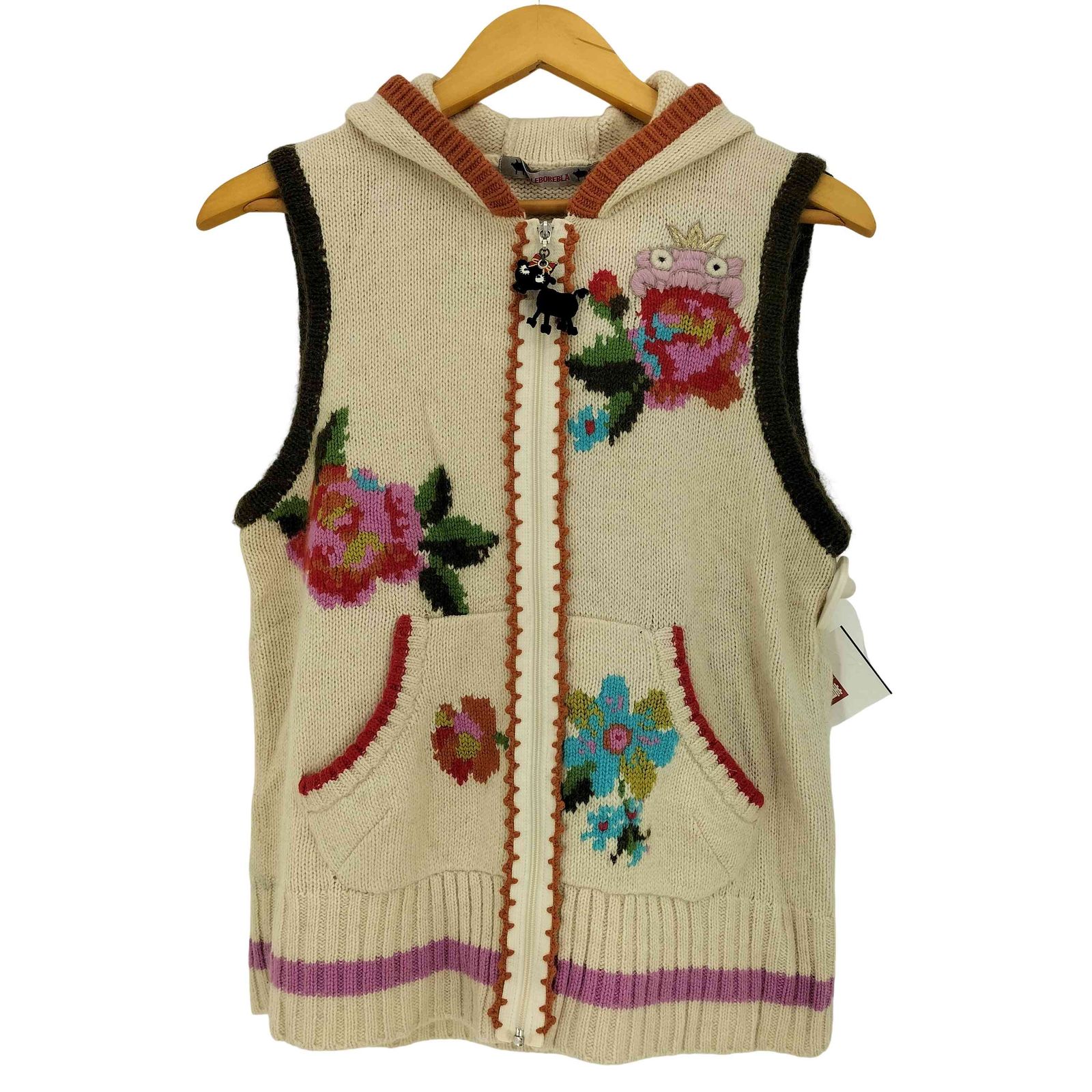 アルベロベロ OLLEBOREBLA オレボレブラ ブタさん フラワー 刺繍